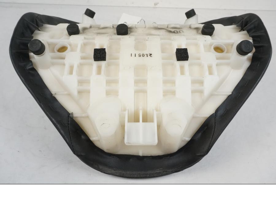 Extrabild4 på Sadel från en Suzuki VZR 1800 -2009 motorcykel.