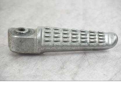 Höger sida på Fotpinne från en Kawasaki ZX-6R -2006 motorcykel.