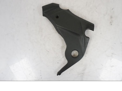 Framsidan på Ramskydd från en Kawasaki ER-6F -2010 motorcykel.