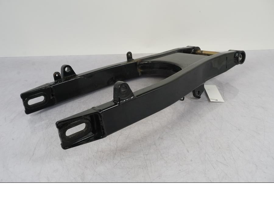 Extrabild2 på Sving från en Suzuki VZ 800 -2000 motorcykel.