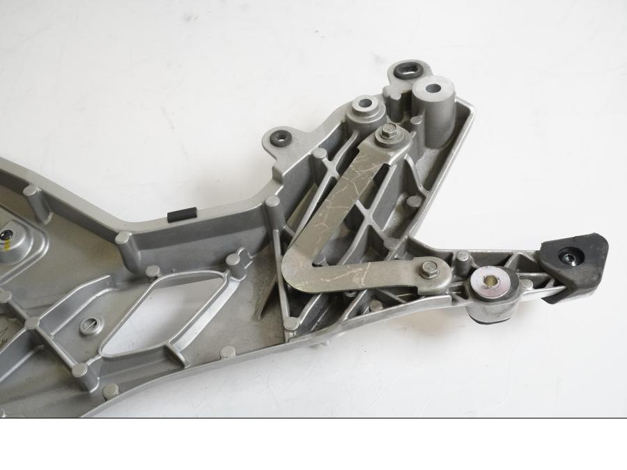 Extrabild1 på Fotpinnefäste från en Honda CTX 1300 -2014 motorcykel.