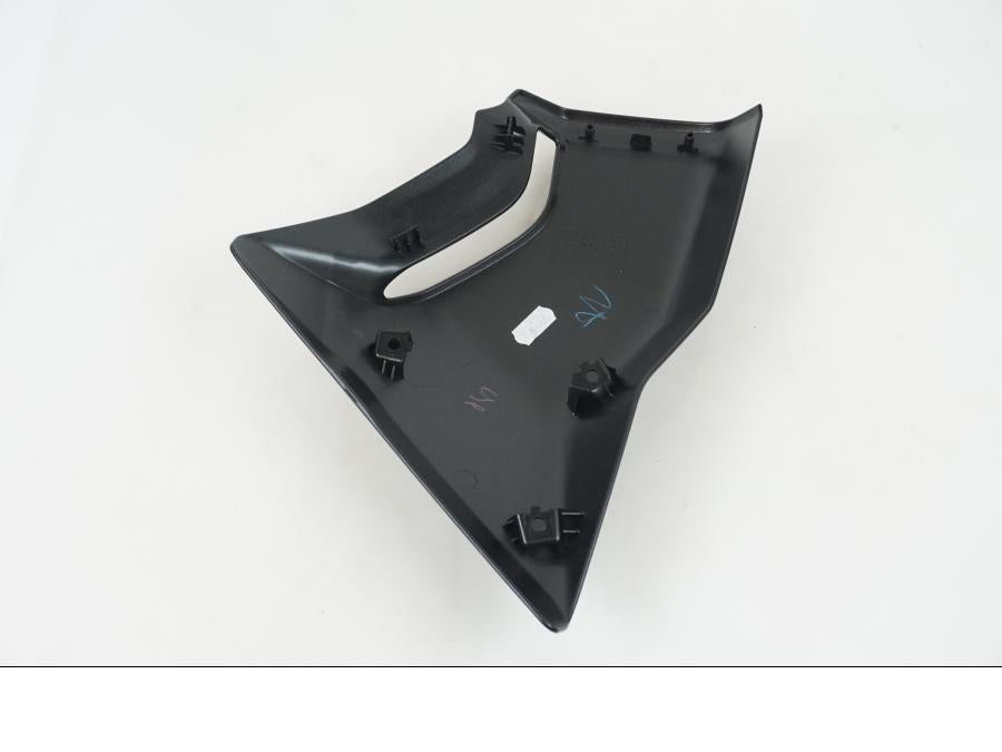 Baksidan på Kylarvinge från en Yamaha Tenere 700 -2022 motorcykel.