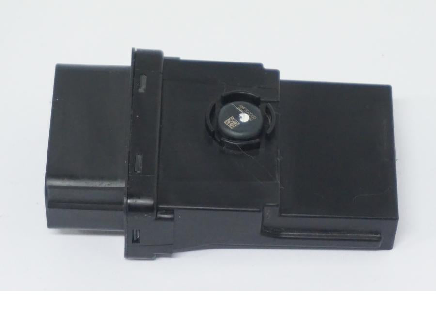 Framsidan på Styrbox från en BMW R 1250 GS -2022 motorcykel.