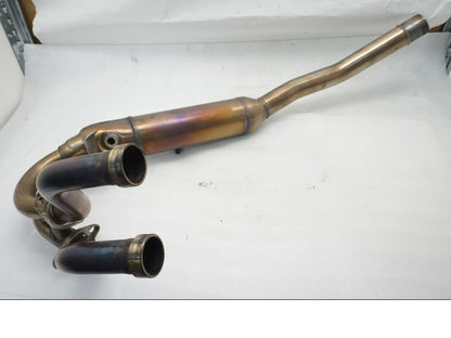 Baksidan på Grenrör från en Kawasaki Z 400 -2020 motorcykel.