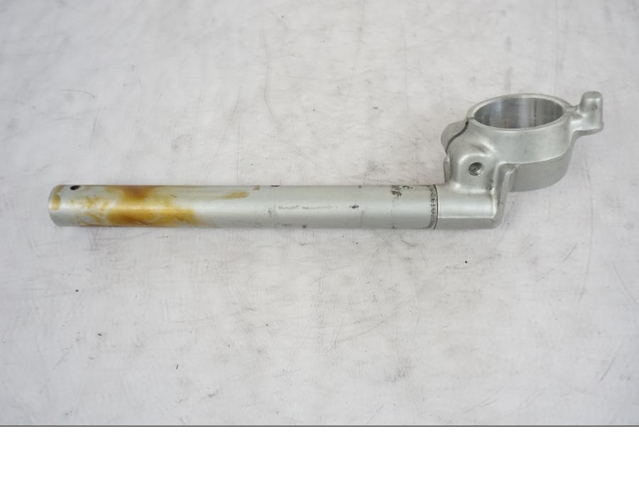 Vänster sida på Styre från en Honda VTR 1000 F -1997 motorcykel.