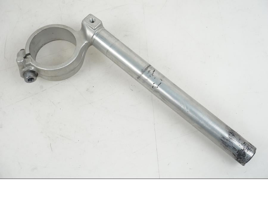 Framsidan på Styre från en Suzuki GSX-R 1000 -2007 motorcykel.