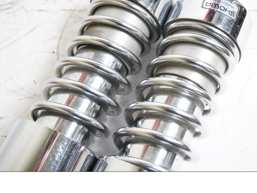 Höger sida på Stötdämpare från en Kawasaki VN 750 -1993 motorcykel.