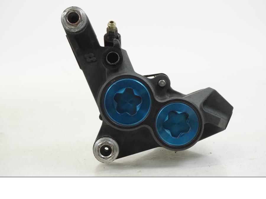 Baksidan på Bromsok från en Yamaha YZF 1000 R1 -2001 motorcykel.