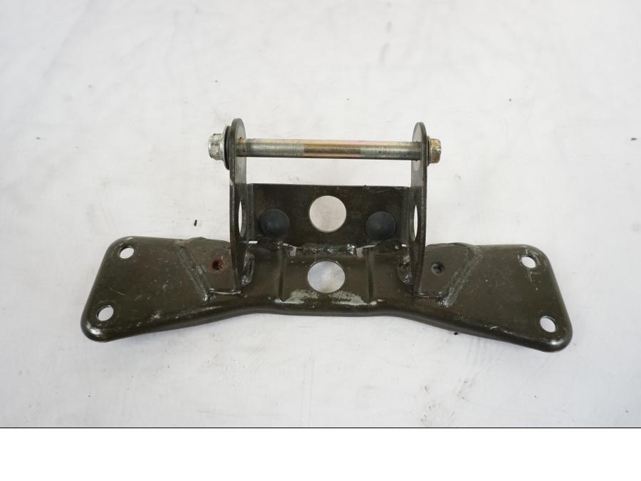 Baksidan på Bensintankfäste från en Honda CBR 900 RR -2003 motorcykel.