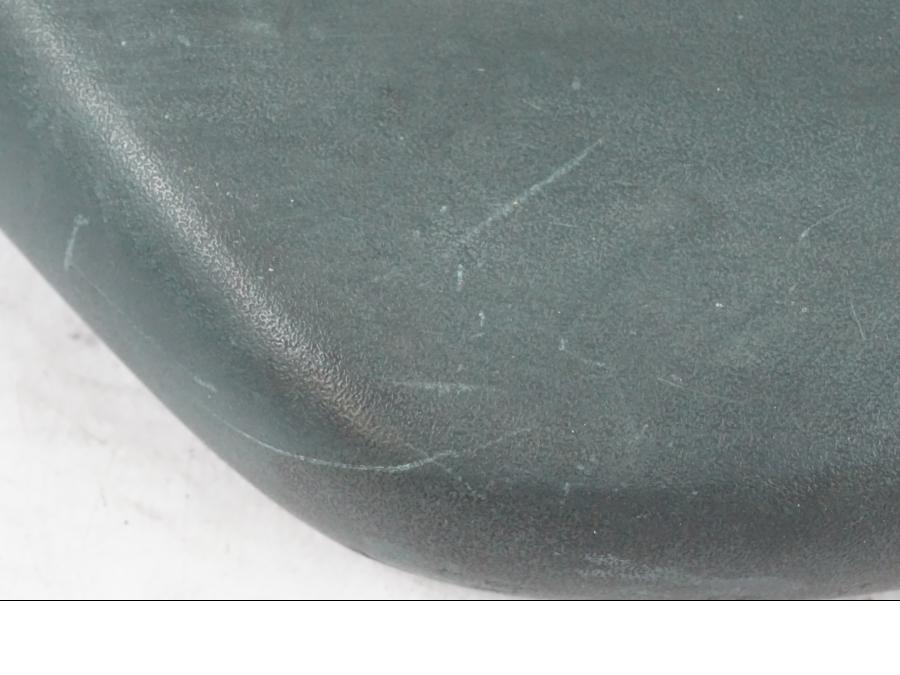 Vänster sida på Motorskyddskåpa från en Honda NT 650 V -2002 motorcykel.