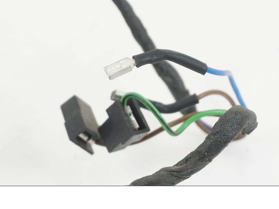 Baksidan på Kablage från en BMW F 650 CS -2002 motorcykel.