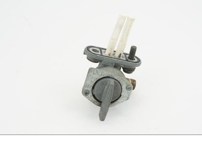 Framsidan på Bensinkran från en Yamaha YZF R6 -2000 motorcykel.