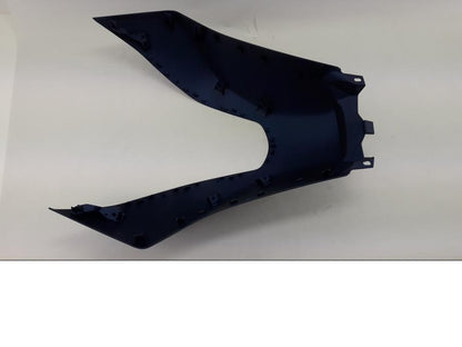 Vänster sida på Bensintankskåpa från en Yamaha MT-07 Tracer -2020 motorcykel.