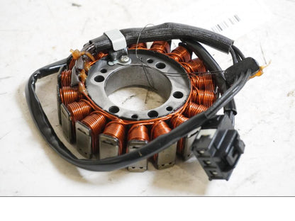 Framsidan på Generator från en Kawasaki Z 1000 -2008 motorcykel.