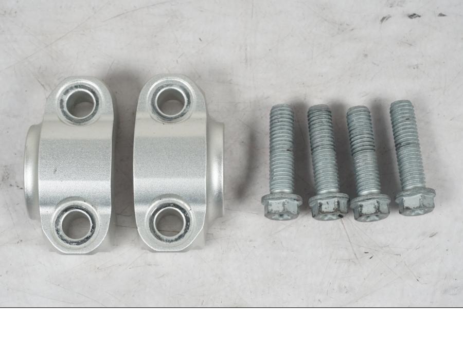 Framsidan på Styrfäste från en KTM 690 SM R -2009 motorcykel.