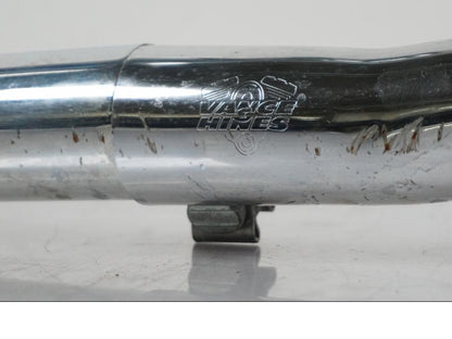 Vänster sida på Avgassystem Sport från en H-D Softail Standard FXST -2001 motorcykel.