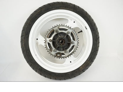 Baksidan på Hjulpaket från en Yamaha FZR 1000 -1990 motorcykel.