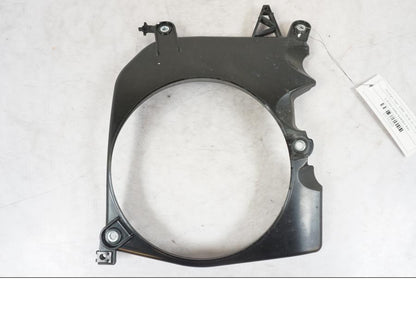 Vänster sida på Vattenkylkåpa från en Triumph Tiger 1200 -2018 motorcykel.