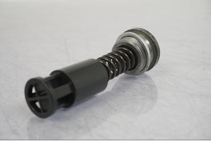 Höger sida på Oljepump från en BMW R 1250 GS -2023 motorcykel.