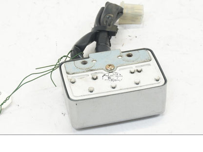 Snett nerifrån på Kontrollampor från en Yamaha XV 125 -1998 motorcykel.