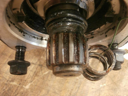 Baksidan på Slutväxel från en Kawasaki VN 750 -1994 motorcykel.