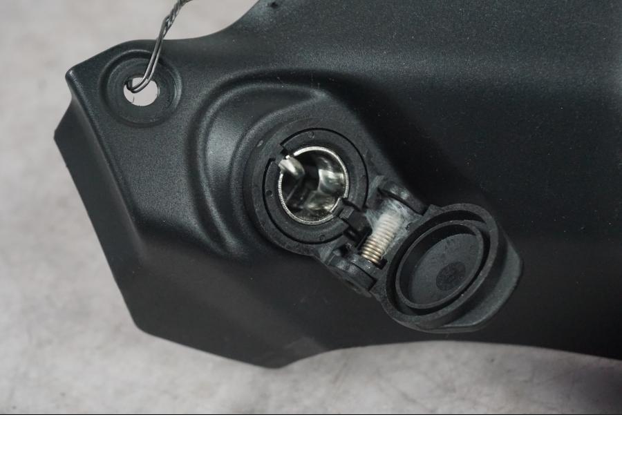 Snett uppifrån på Instrumentkåpa från en Ducati Multistrada V4 -2024 motorcykel.