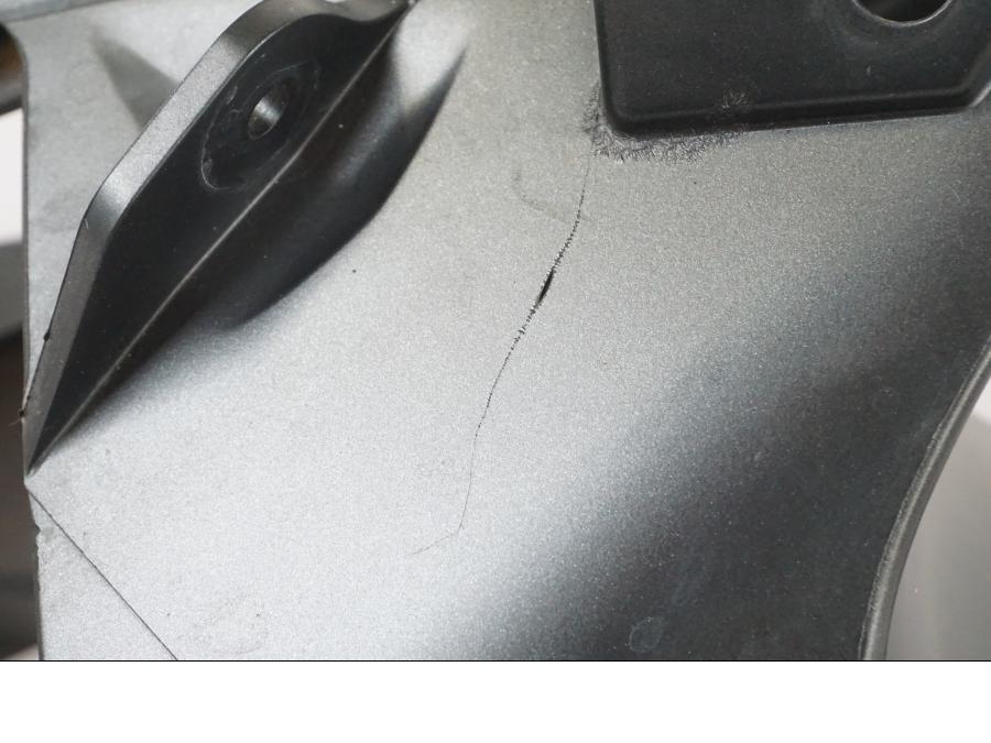 Extrabild1 på Luftintag från en Suzuki GSX-R 750 -2006 motorcykel.