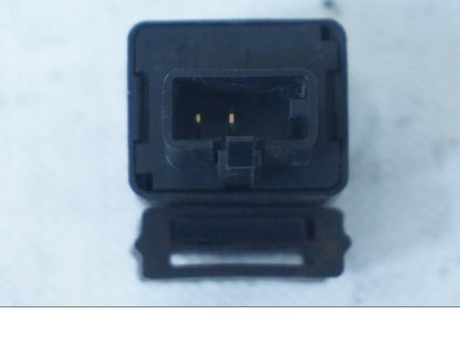 Baksidan på Blinkersrelä från en Kawasaki Ninja 650 -2018 motorcykel.