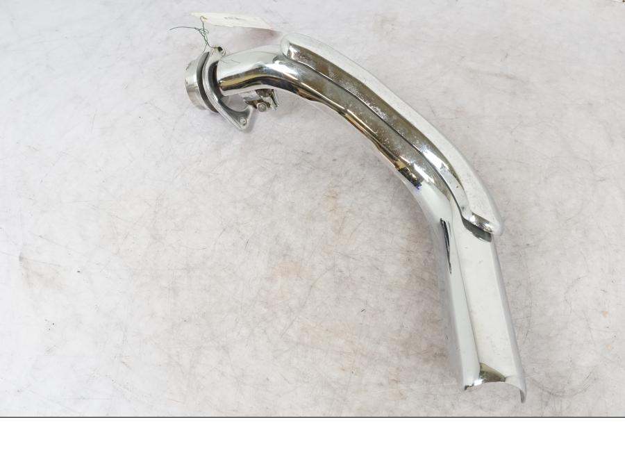 Framsidan på Grenrör från en Yamaha XV 1600 -1999 motorcykel.