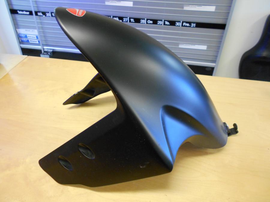 Baksidan på Framskärm från en Ducati 899 Panigale -2015 motorcykel.