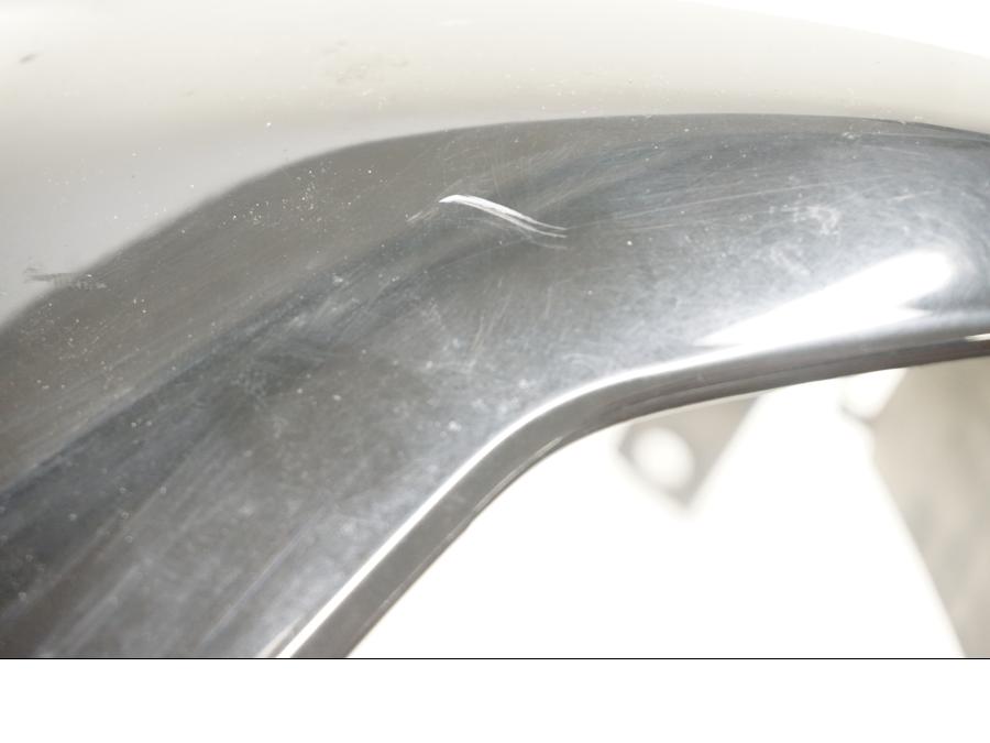 Höger sida på Toppkåpa från en Honda CBR 500 R -2013 motorcykel.