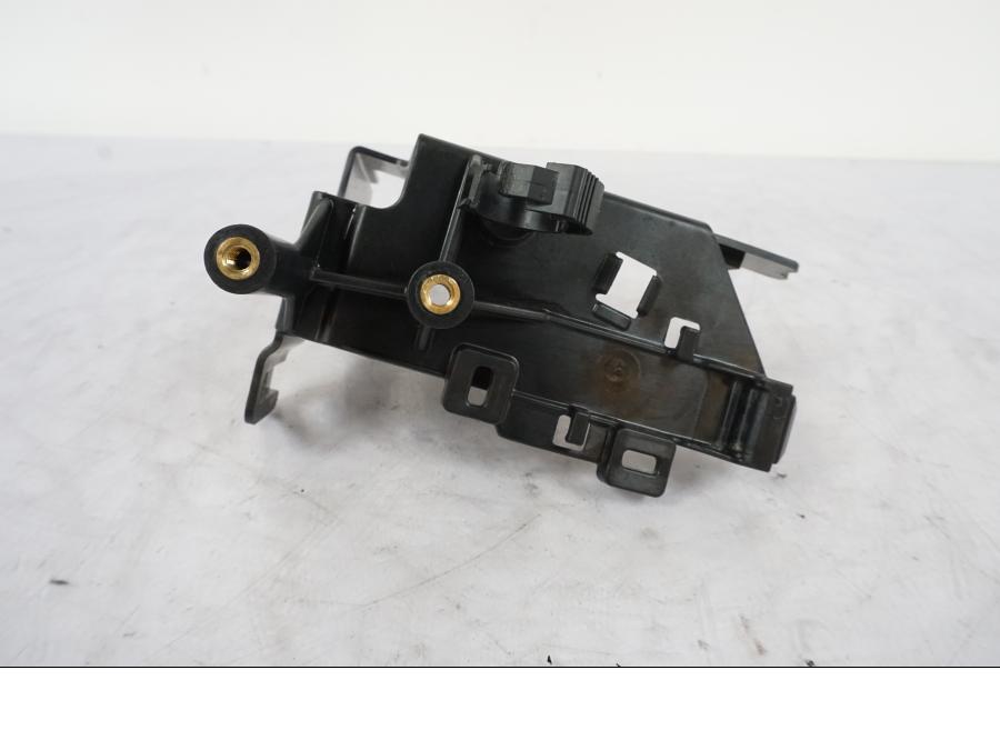 Extrabild1 på Behållare från en H-D Softail Sport Glide FLSB -2022 motorcykel.