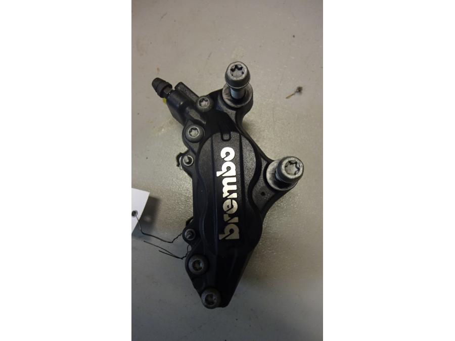 Baksidan på Bromsok från en BMW F 800 GT -2015 motorcykel.