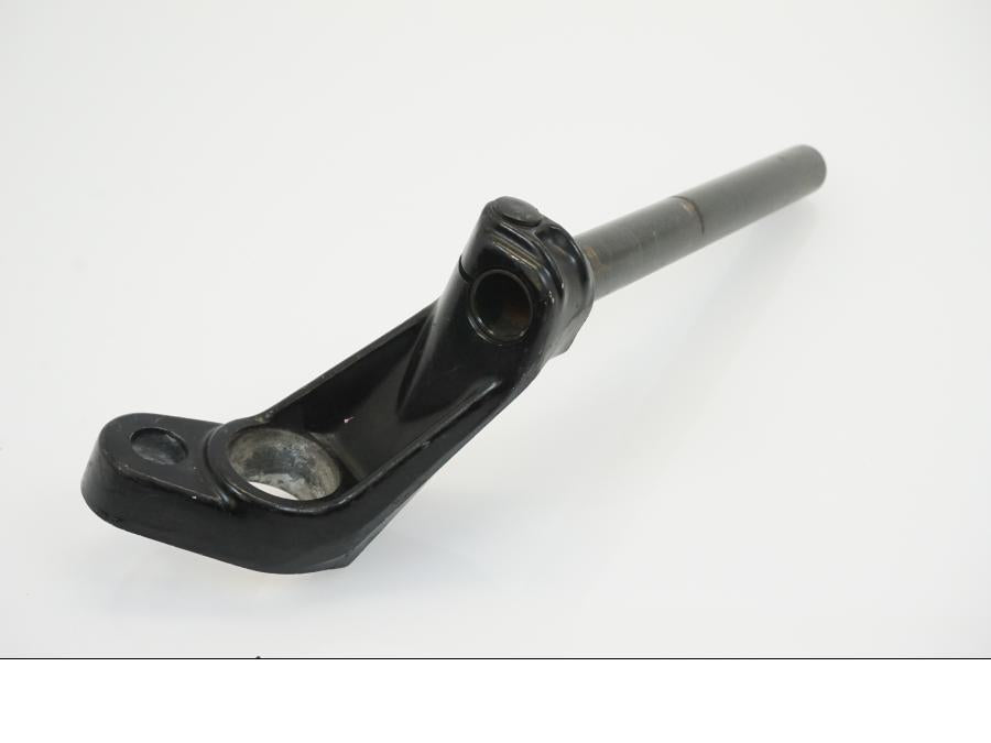 Höger sida på Styre från en Suzuki GSX 550 ES -1985 motorcykel.