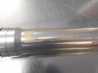 Baksidan på Gaffelben från en Ducati Monster 797 -2017 motorcykel.