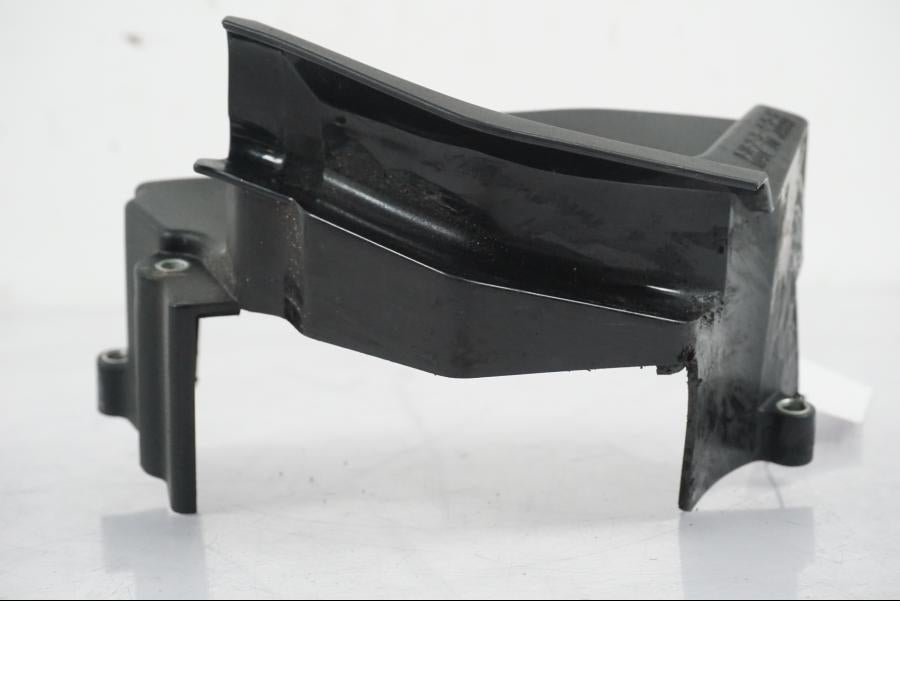 Baksidan på Drevkåpa från en Yamaha YZF 1000 R1 -2007 motorcykel.