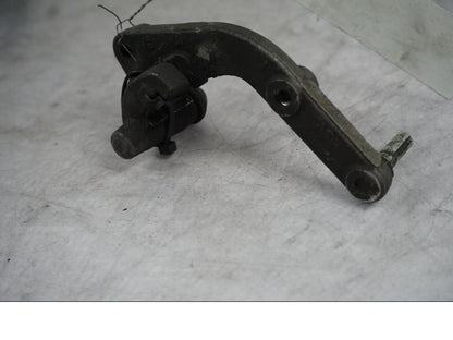 Baksidan på Bromsoksfäste från en Honda VFR 1200 -2012 motorcykel.