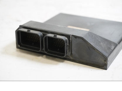 Höger sida på CDI / ECU från en Yamaha XT 1200 Z -2011 motorcykel.