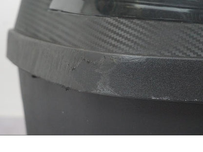 Snett uppifrån på Topbox från en Triumph Tiger -2009 motorcykel.