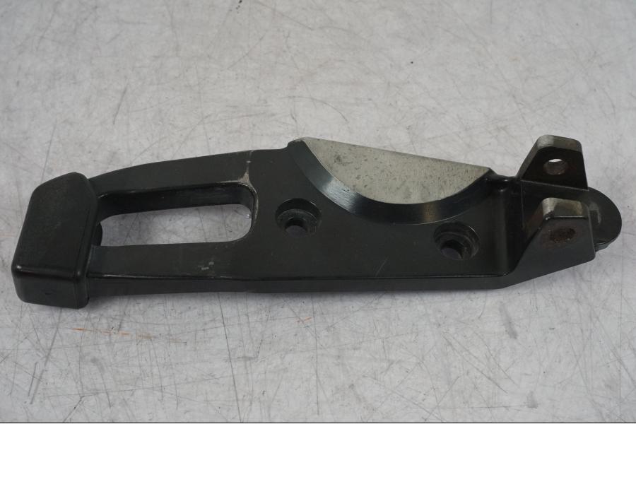 Framsidan på Fotpinnefäste från en BMW R 1100 GS -1998 motorcykel.