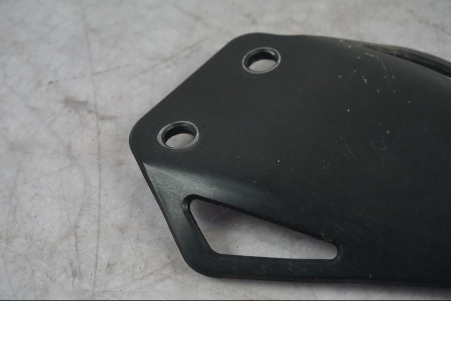 Baksidan på Hälskydd från en Yamaha MT-09 -2024 motorcykel.