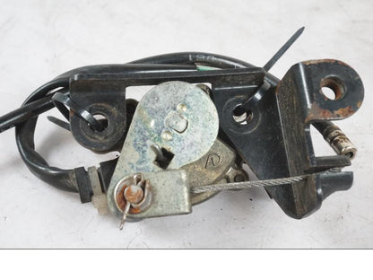 Snett uppifrån på Sidostödsbrytare från en Kawasaki KL 650A -1987 motorcykel.