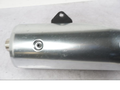 Höger sida på Ljuddämpare från en Honda CBR 500 R -2013 motorcykel.