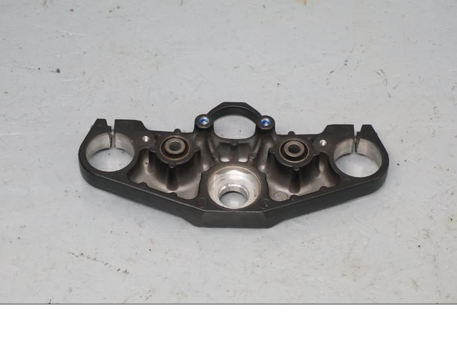 Baksidan på Gaffelkrona från en Yamaha XJ 6 -2011 motorcykel.