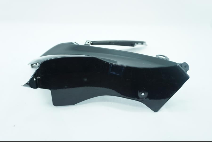 Höger sida på Sidkåpa från en Suzuki GSX-R 1000 -2008 motorcykel.