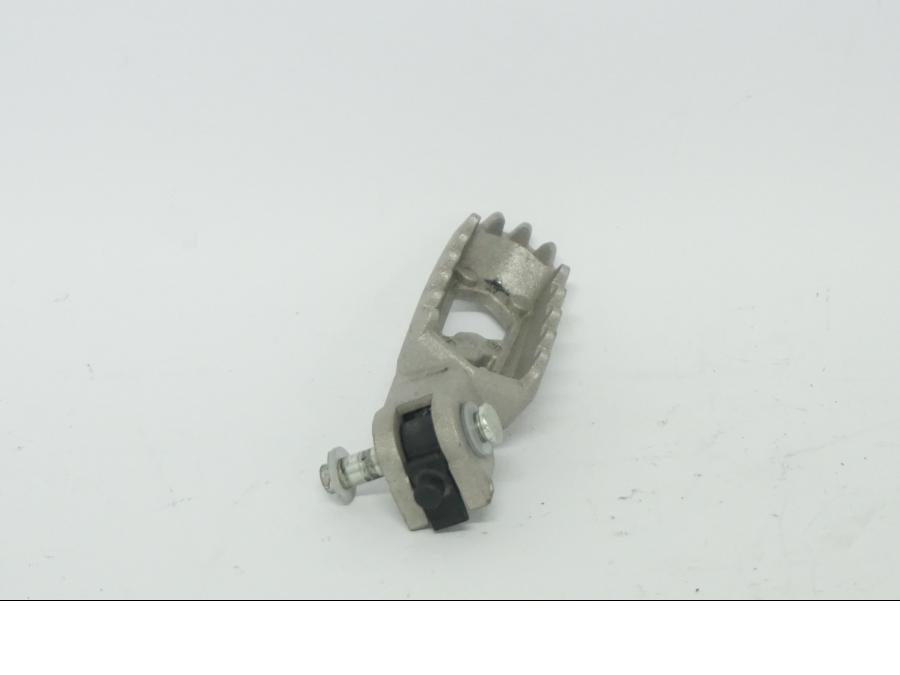 Baksidan på Fotpinne från en Ducati Desert X -2022 motorcykel.