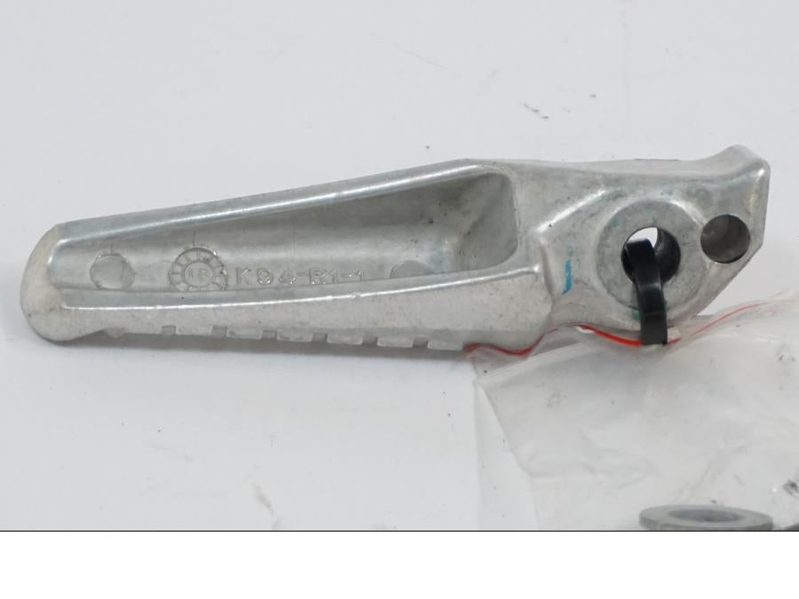 Extrabild1 på Fotpinne från en Honda CB 650 R -2019 motorcykel.