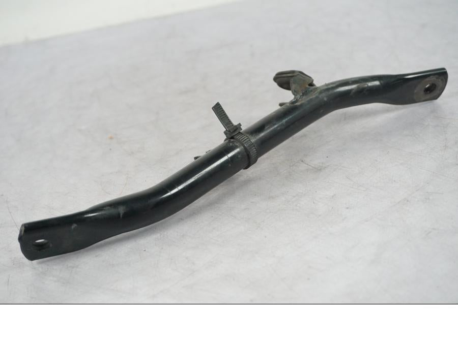 Snett uppifrån på Ramdel från en BMW R 1200 R -2007 motorcykel.