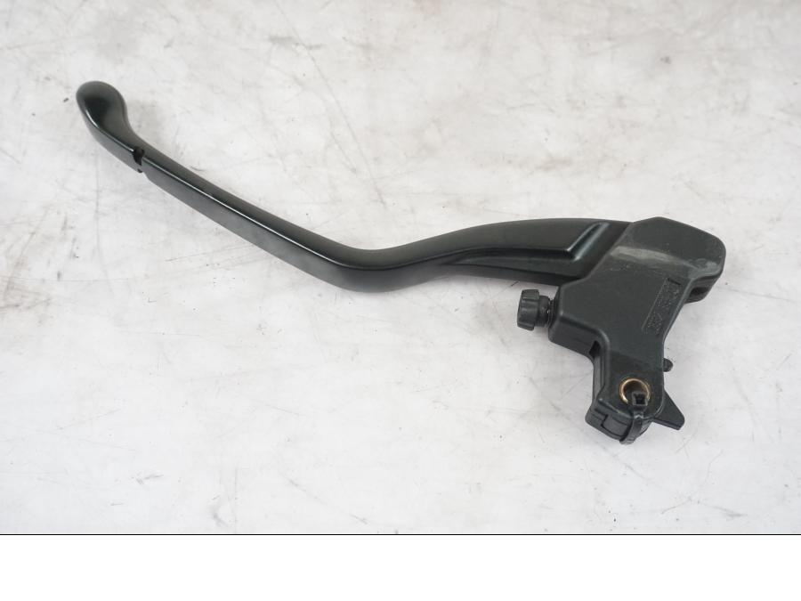 Framsidan på Kopplingsgrepp från en BMW F 800 R -2018 motorcykel.