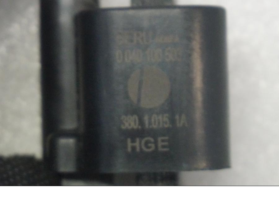 Baksidan på Tändspole från en Ducati Monster 796 -2013 motorcykel.